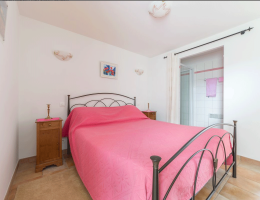 Pink bedroom